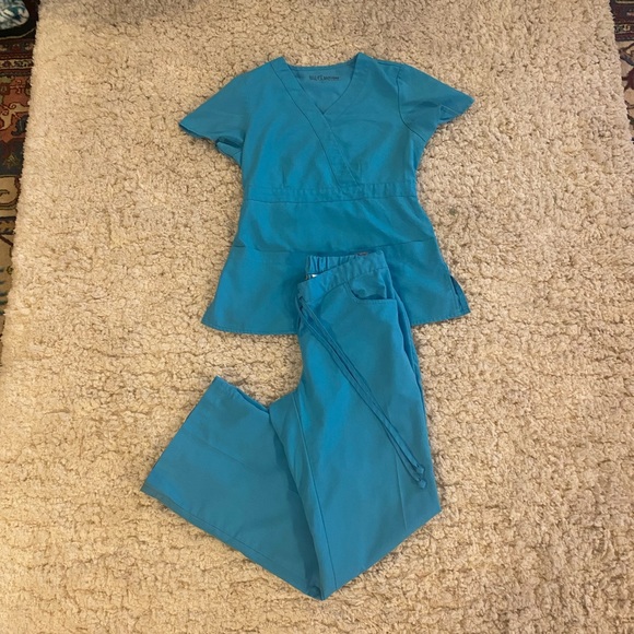 Greys Anatomy Sky Blue Scrub Set Small - Picture 2 of 10
